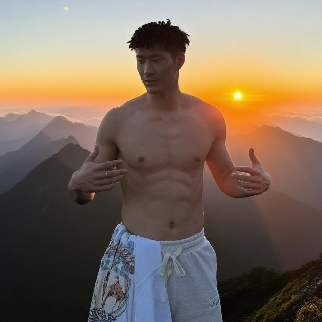 豹跳如雷