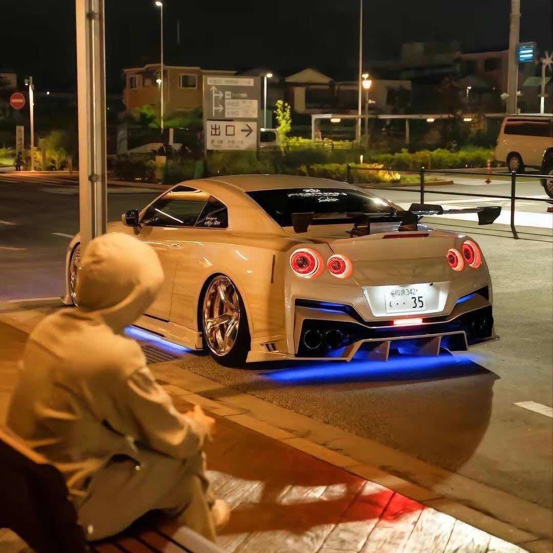 昆明萬程车库