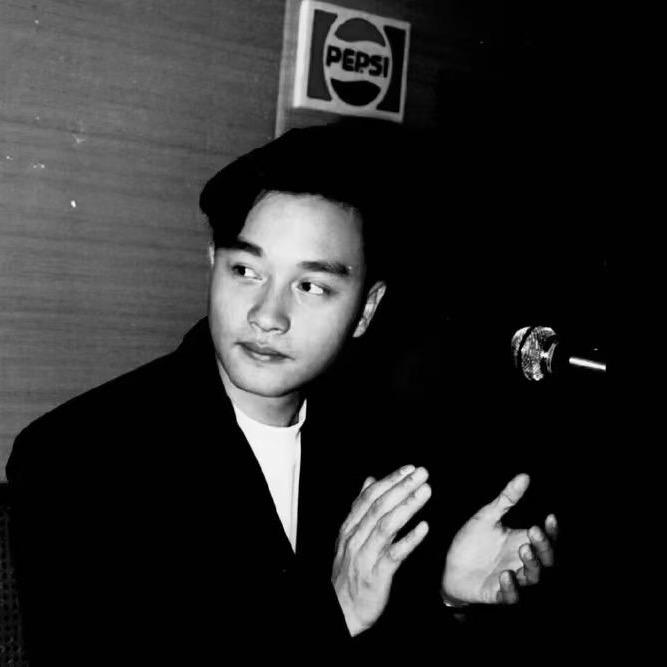 我是奶龙——