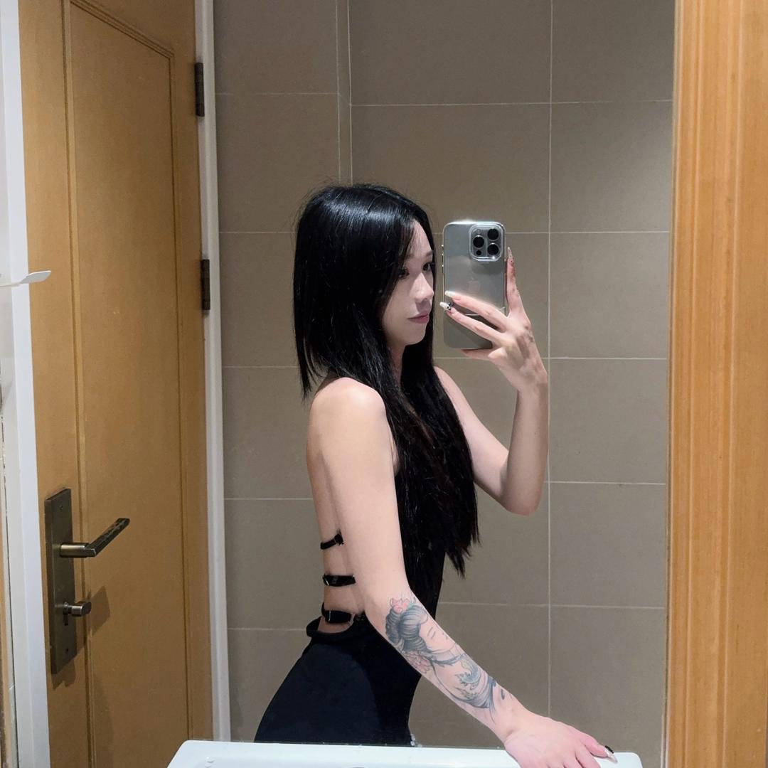 今天不说话.