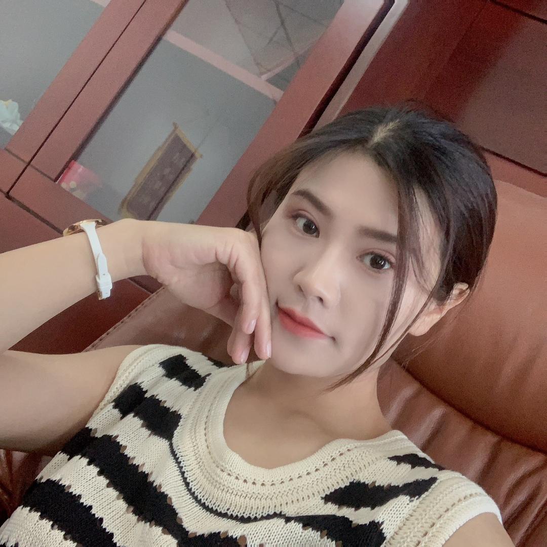 如 意. 👸