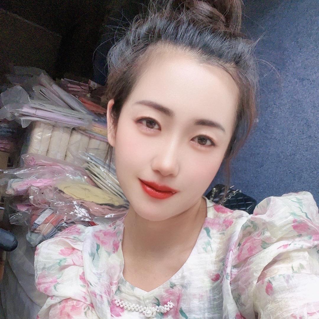 女王衣橱美衣馆