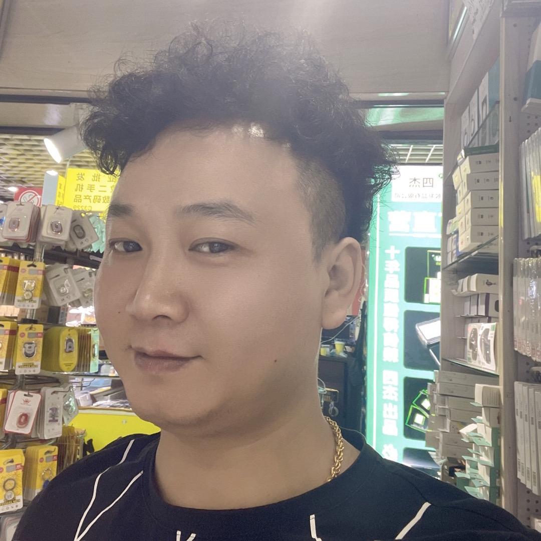 成都卓越科技周小强