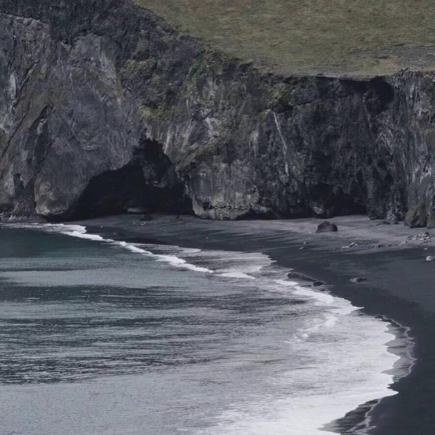 一杯冰美式不加糖