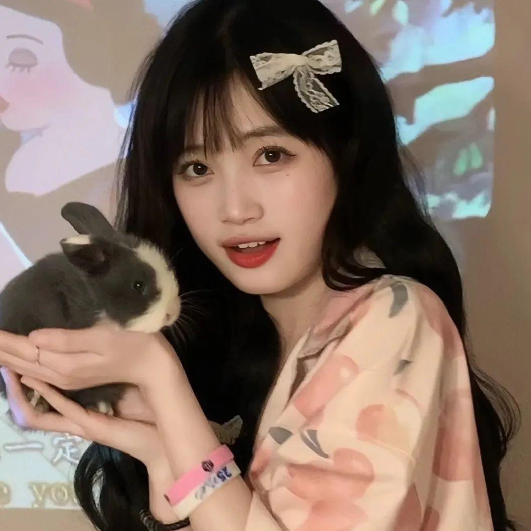 大头༊