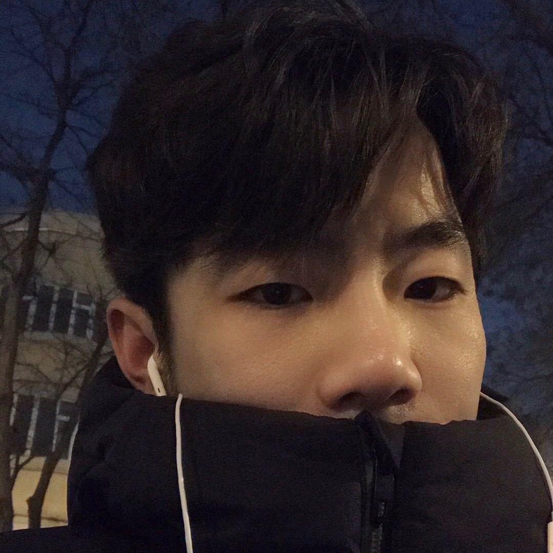 爱吃西瓜的小兄弟