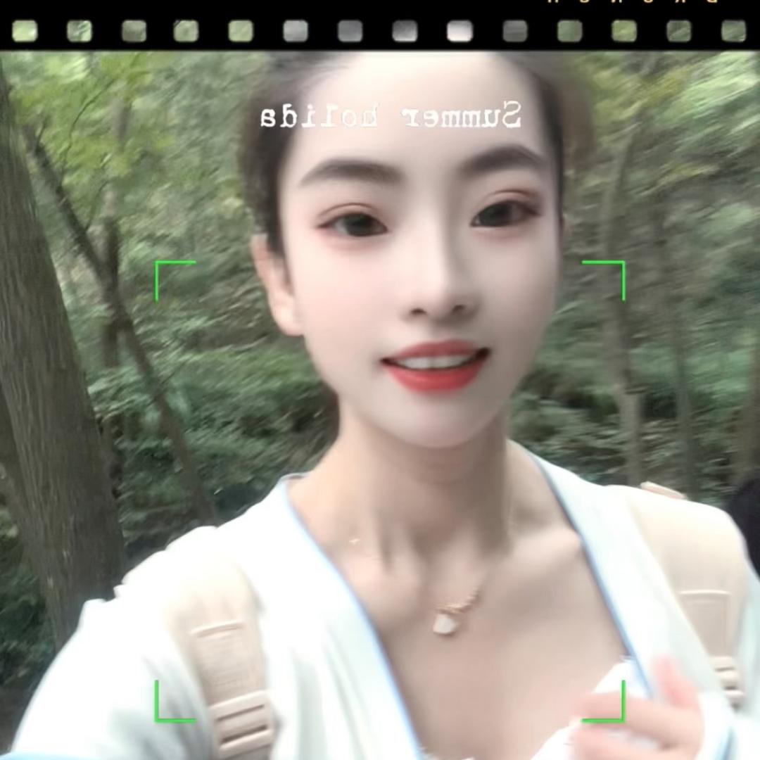 温婉可人小姐姐