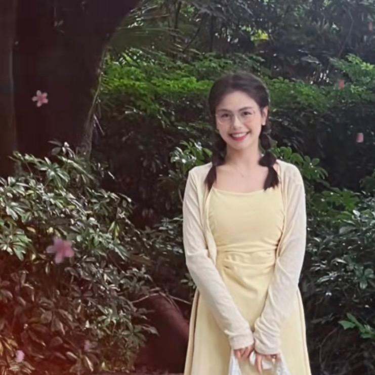 爱唱歌🎤的小雷🌼
