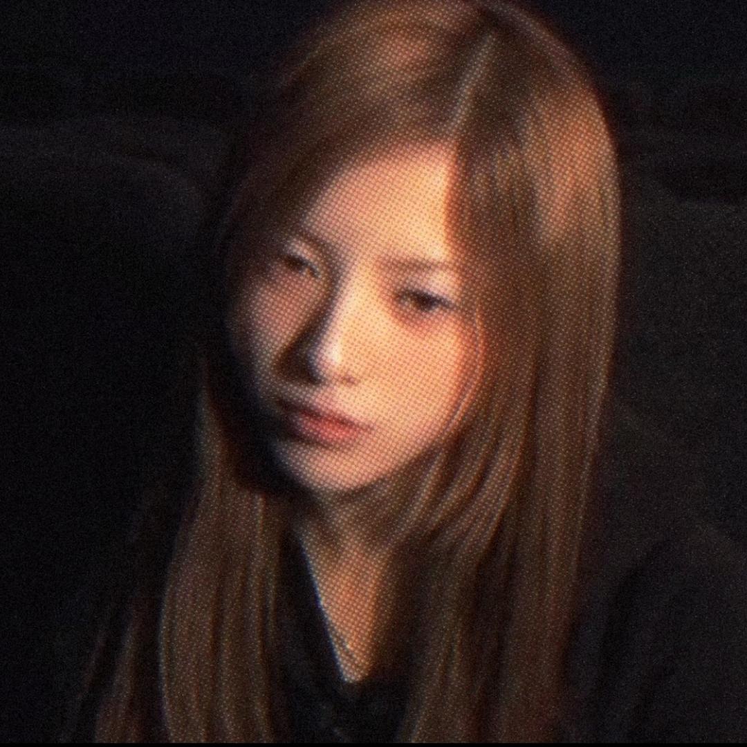 Chloeé｡ì _ í｡