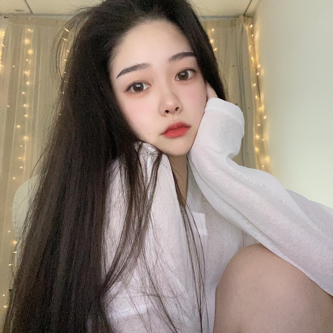 小伊雯呀