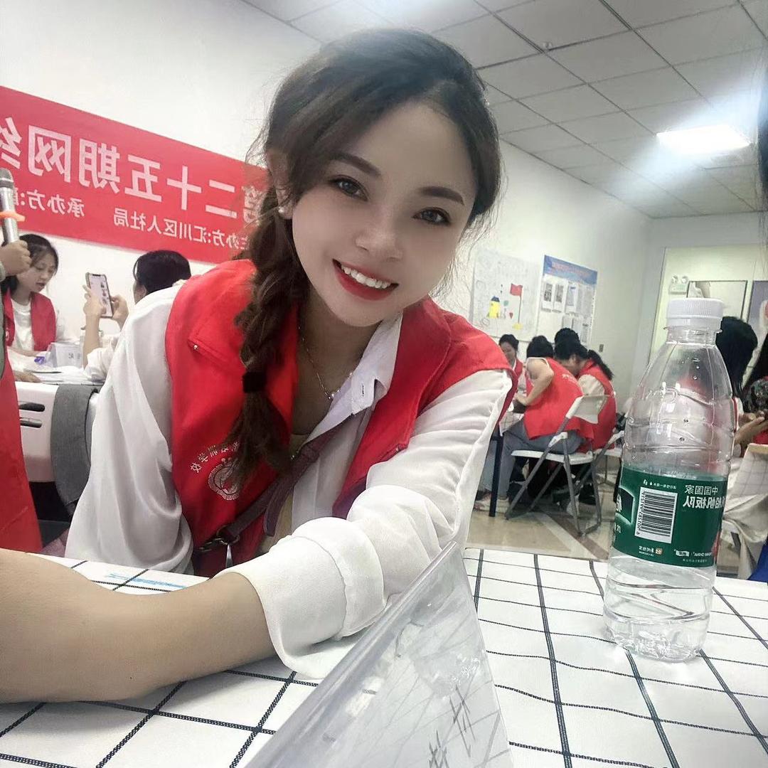 鲁小妞w