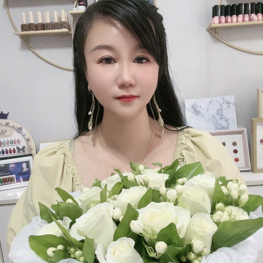 潢川县艾尚美容店