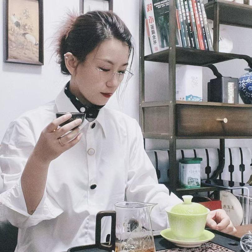 李参谋