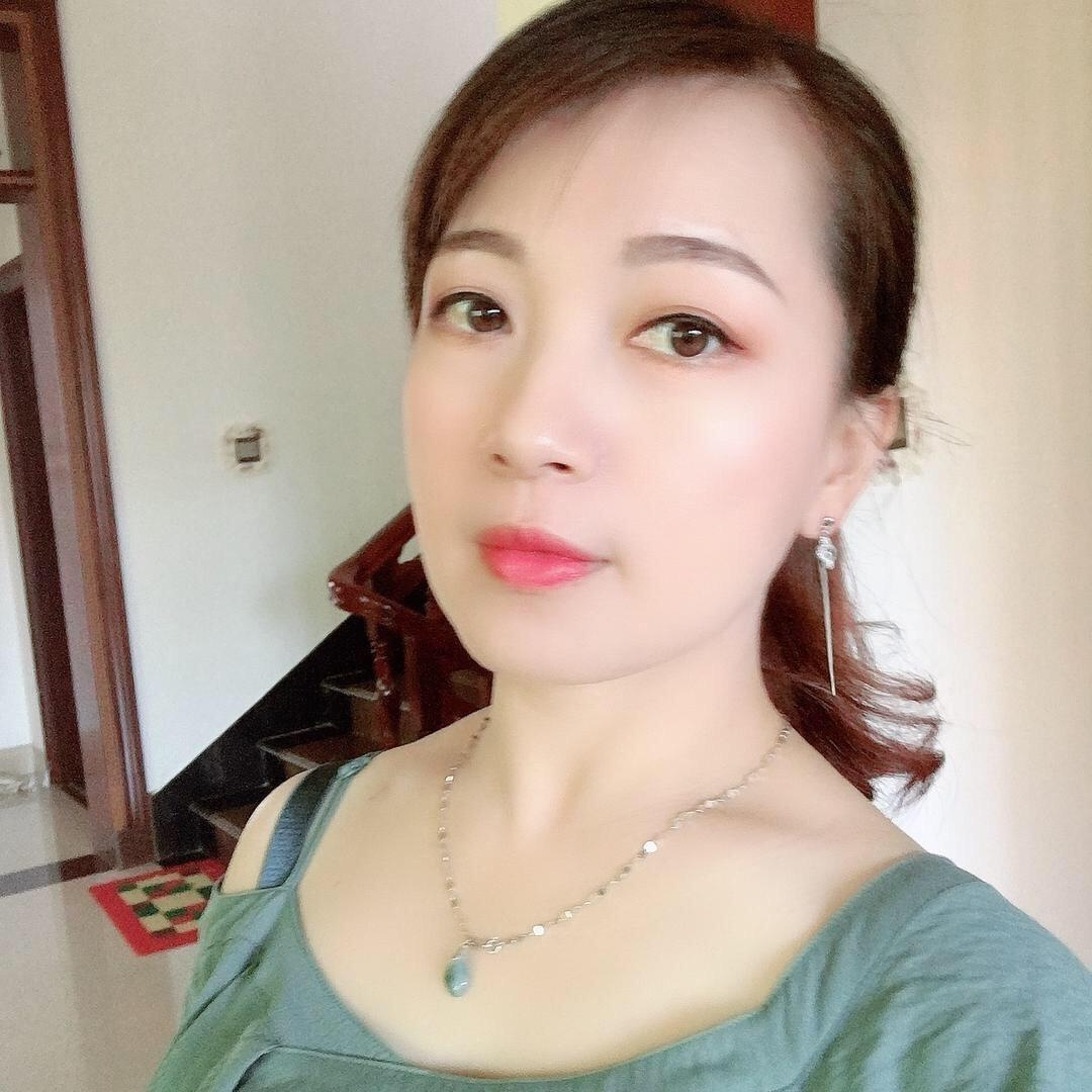 伊人素妆