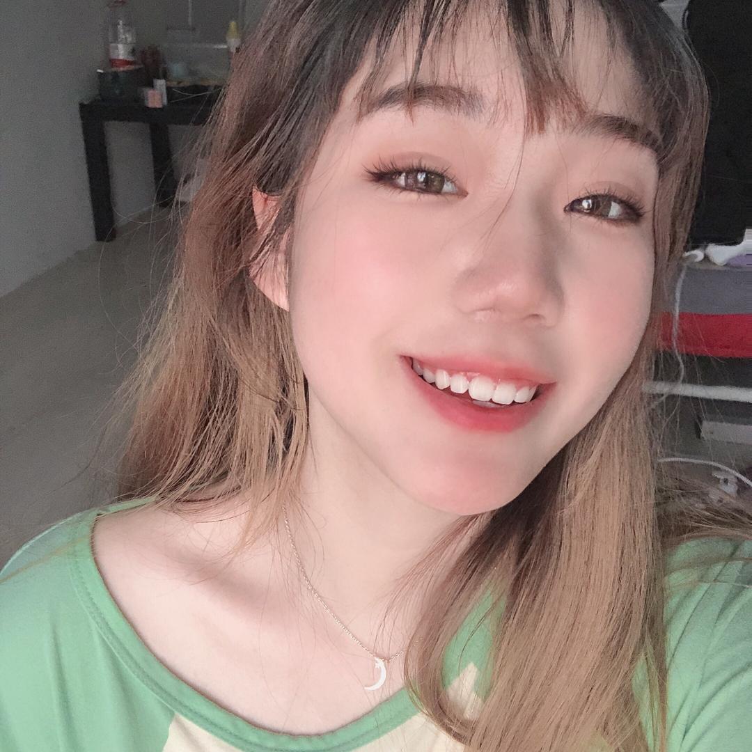 刘咯咯