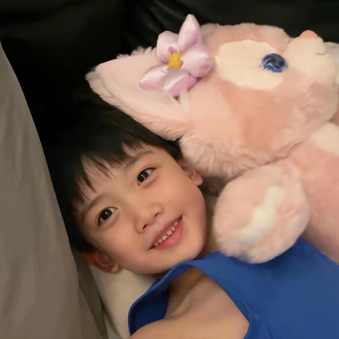 航子.