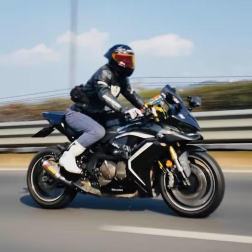 诺师傅玩摩托🏍️