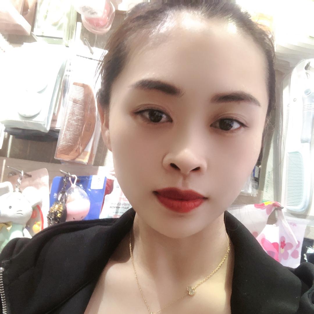 @大名何串串地摊火锅呀