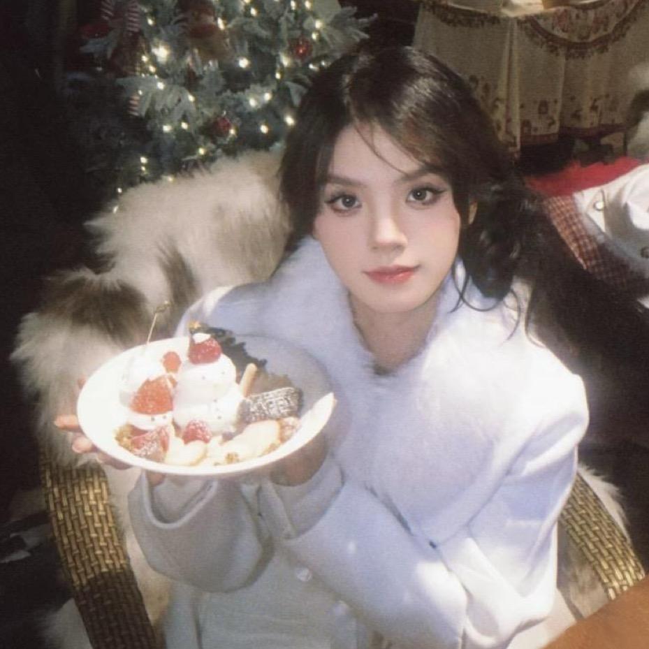 爱吃饺子的萱萱🍽️