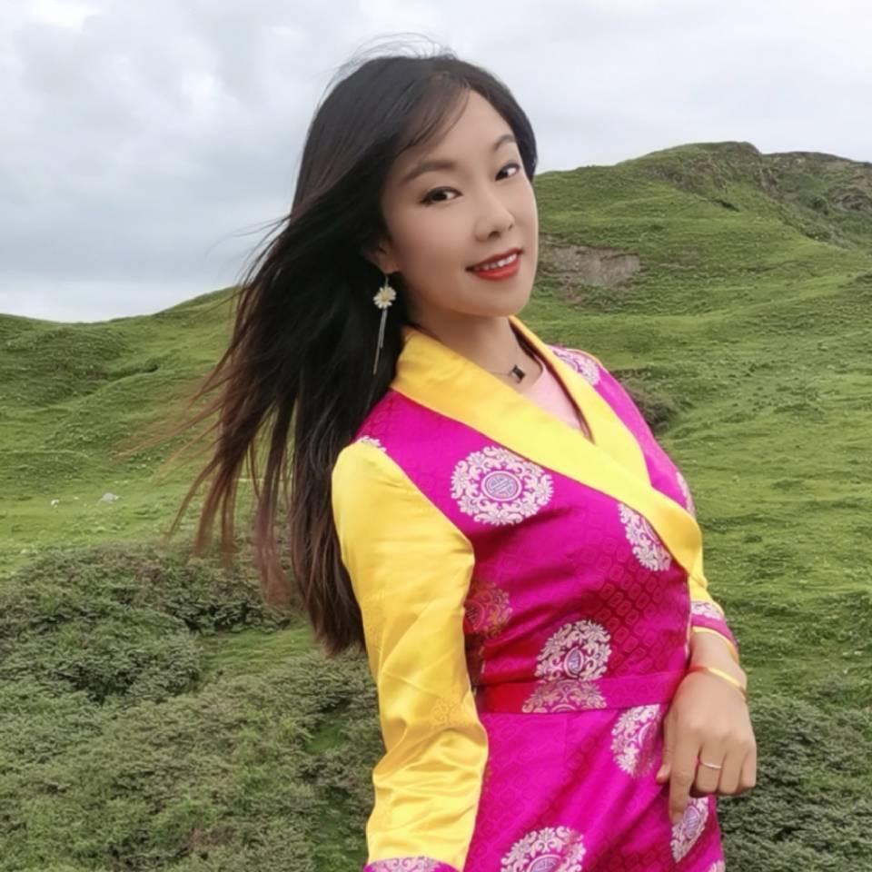 乐山小巫妹