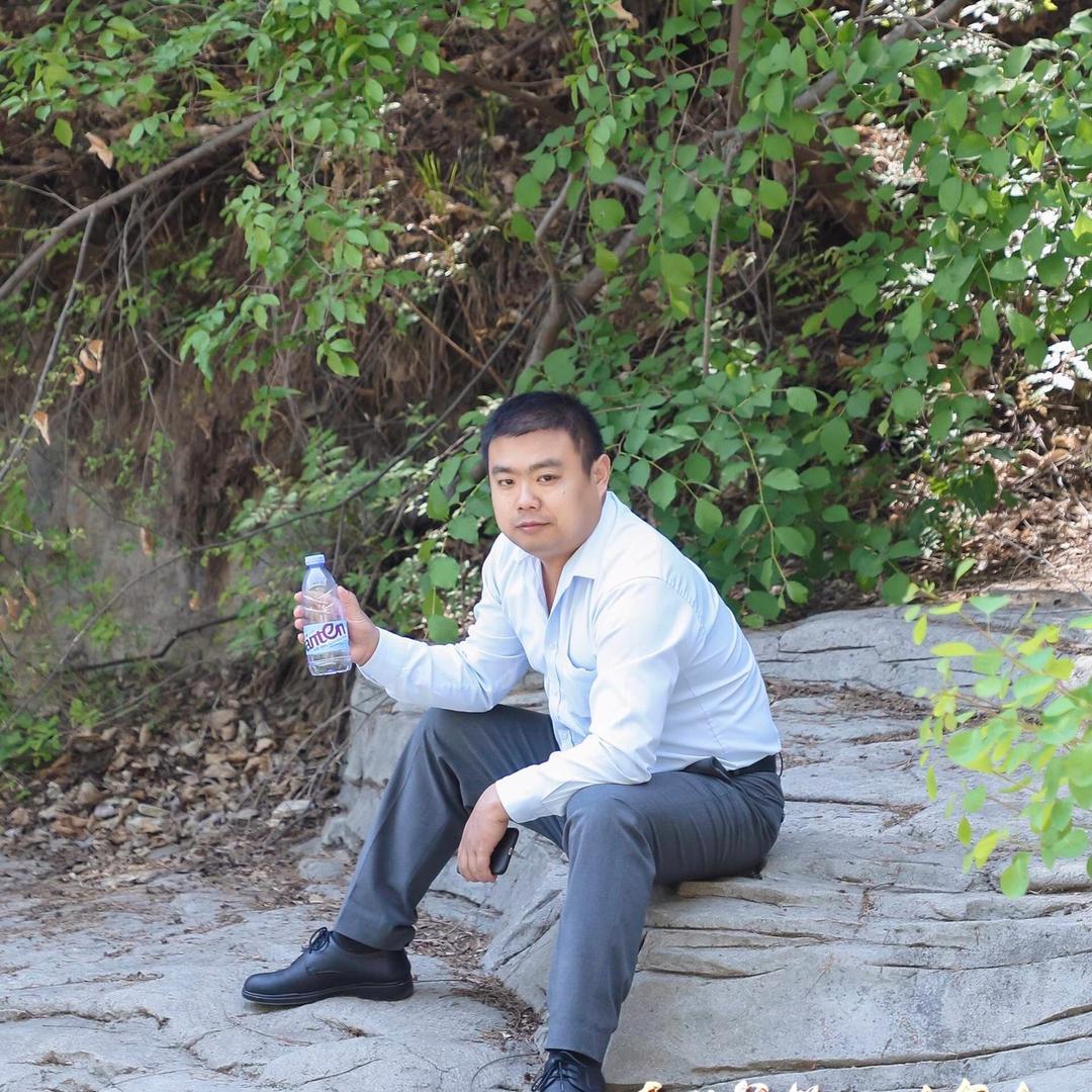 东男哥@