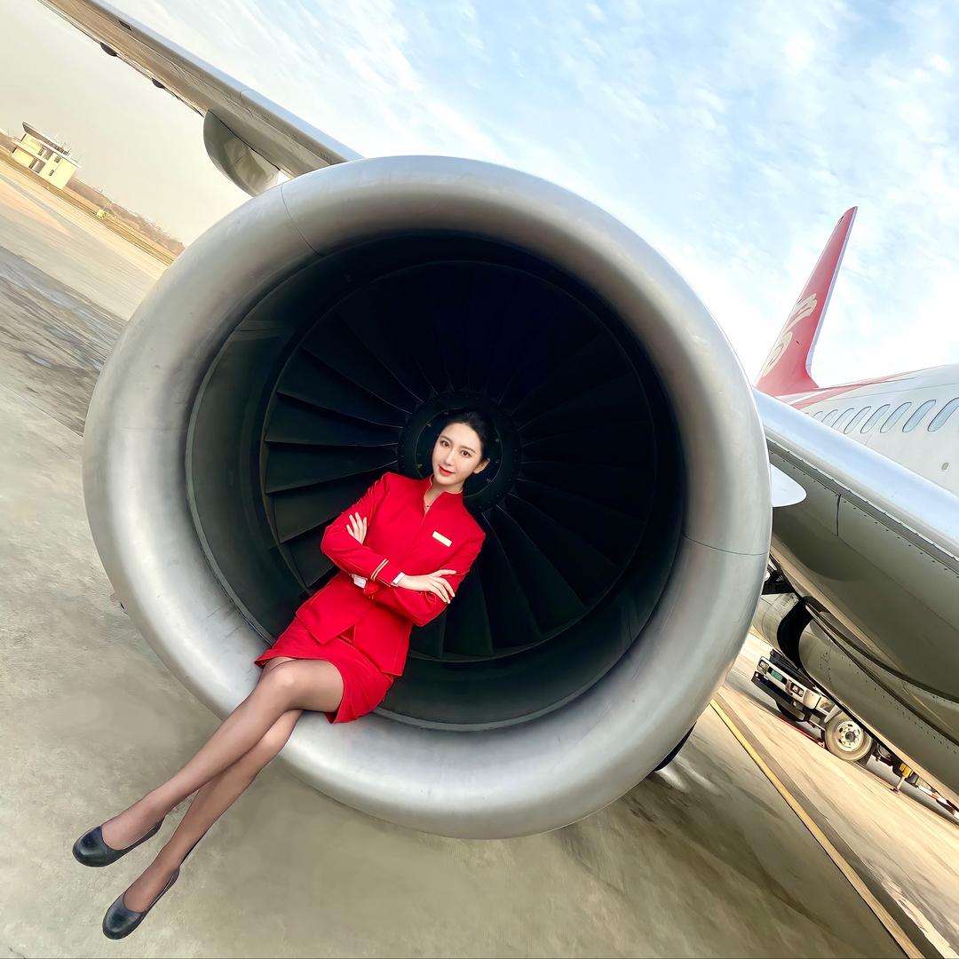 宝丽龙✈️