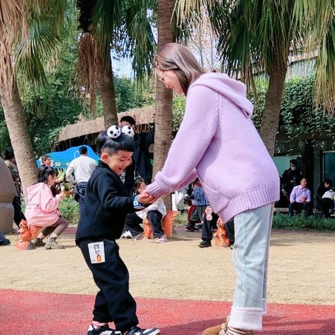 @小小蒋👧🏻¹⁹⁹³ ฅ՞•ﻌ•՞ฅ