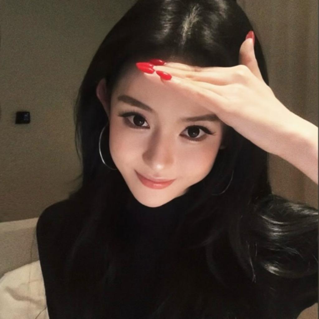 小猫梨梨