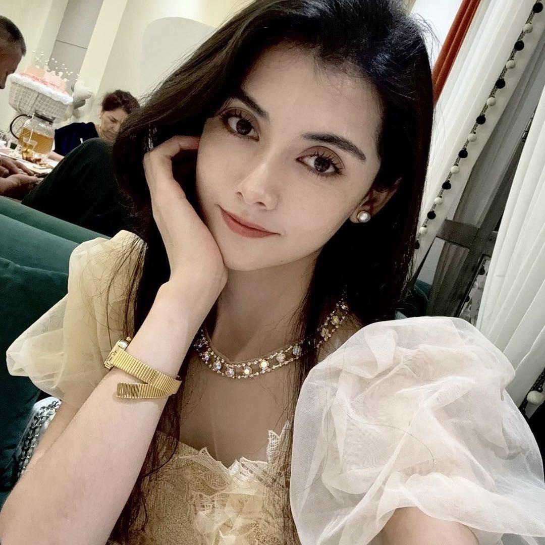 栖花里专卖店（喀什市中西亚市场路）