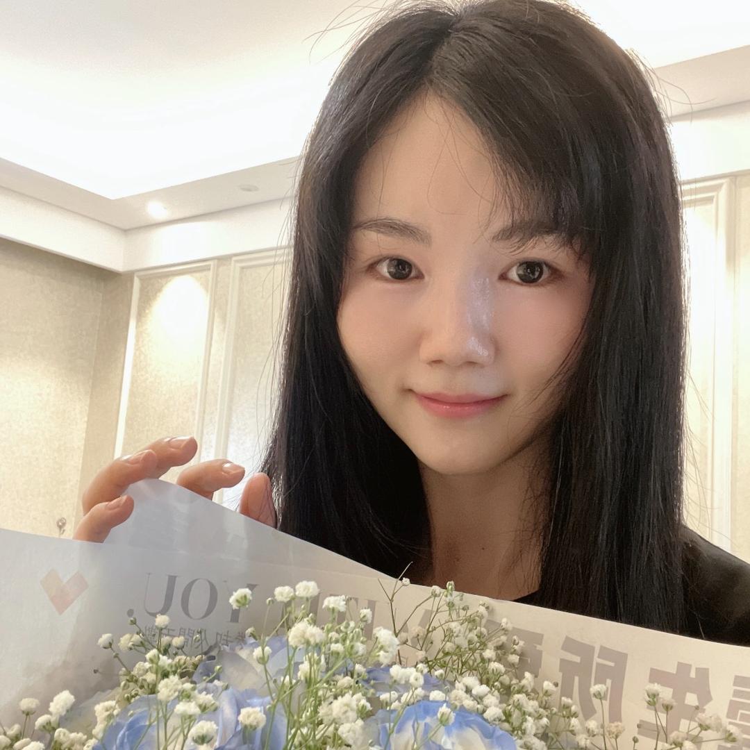默姐吖吖