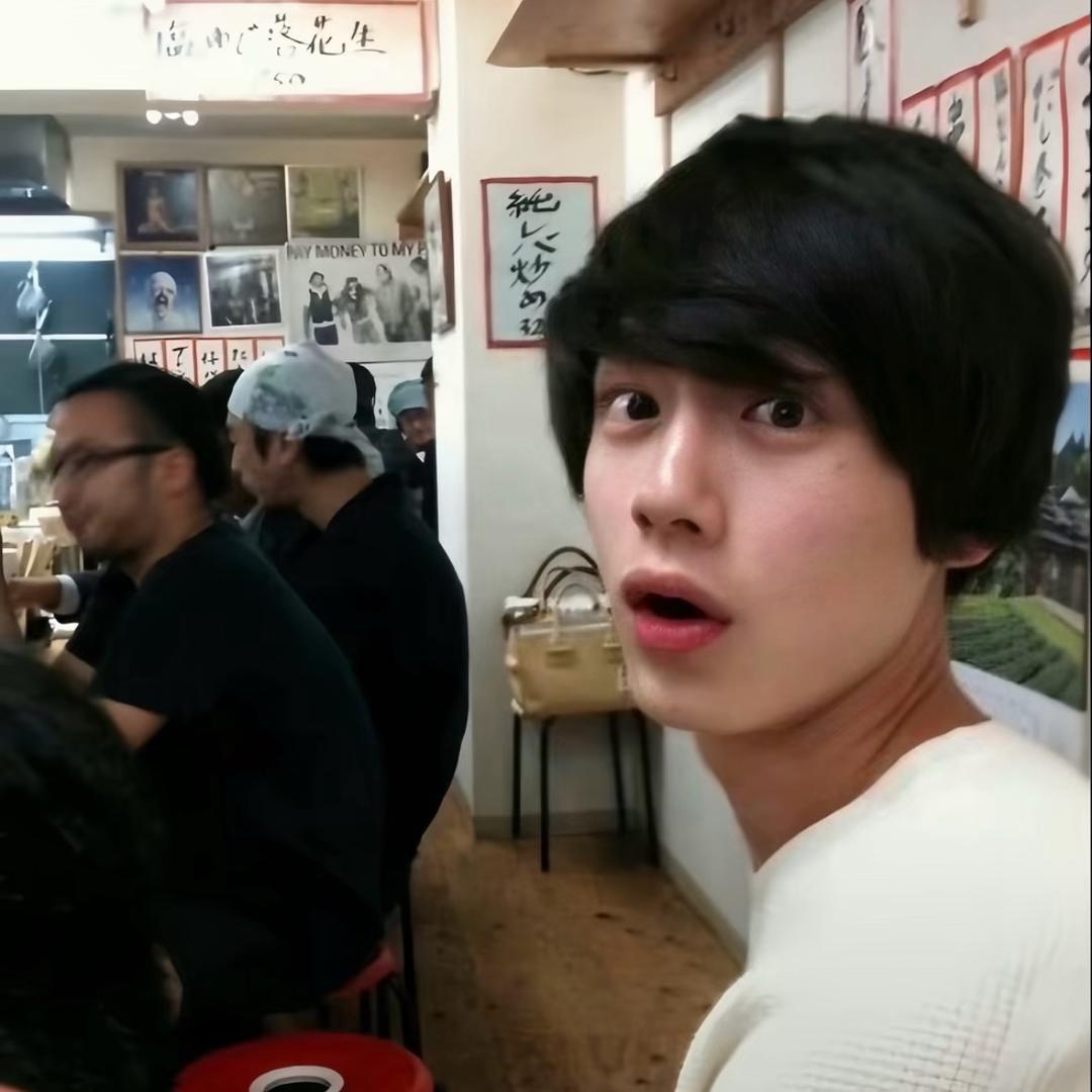 速8台球俱乐部实体店 回收台球杆