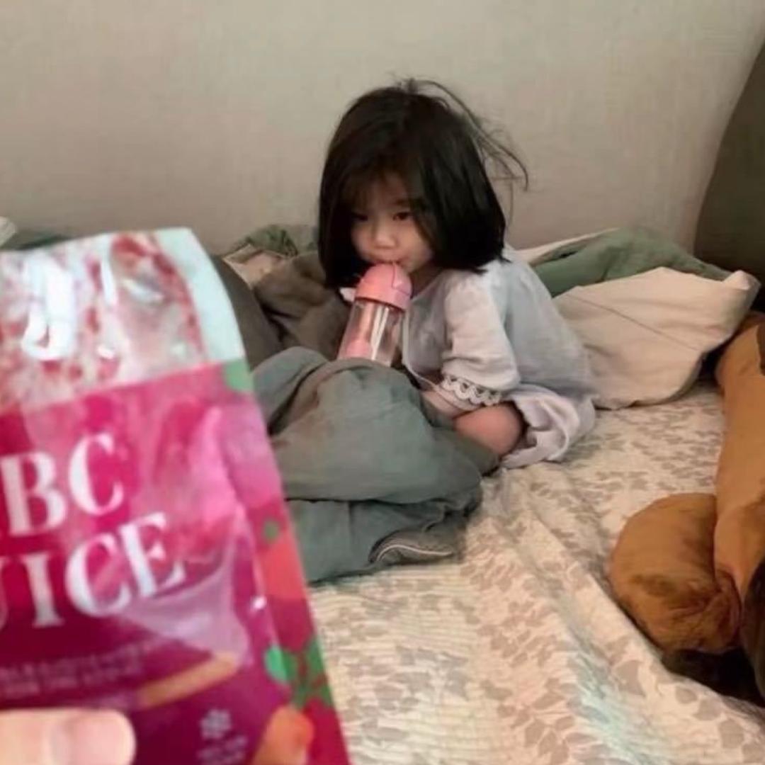 小宝 .