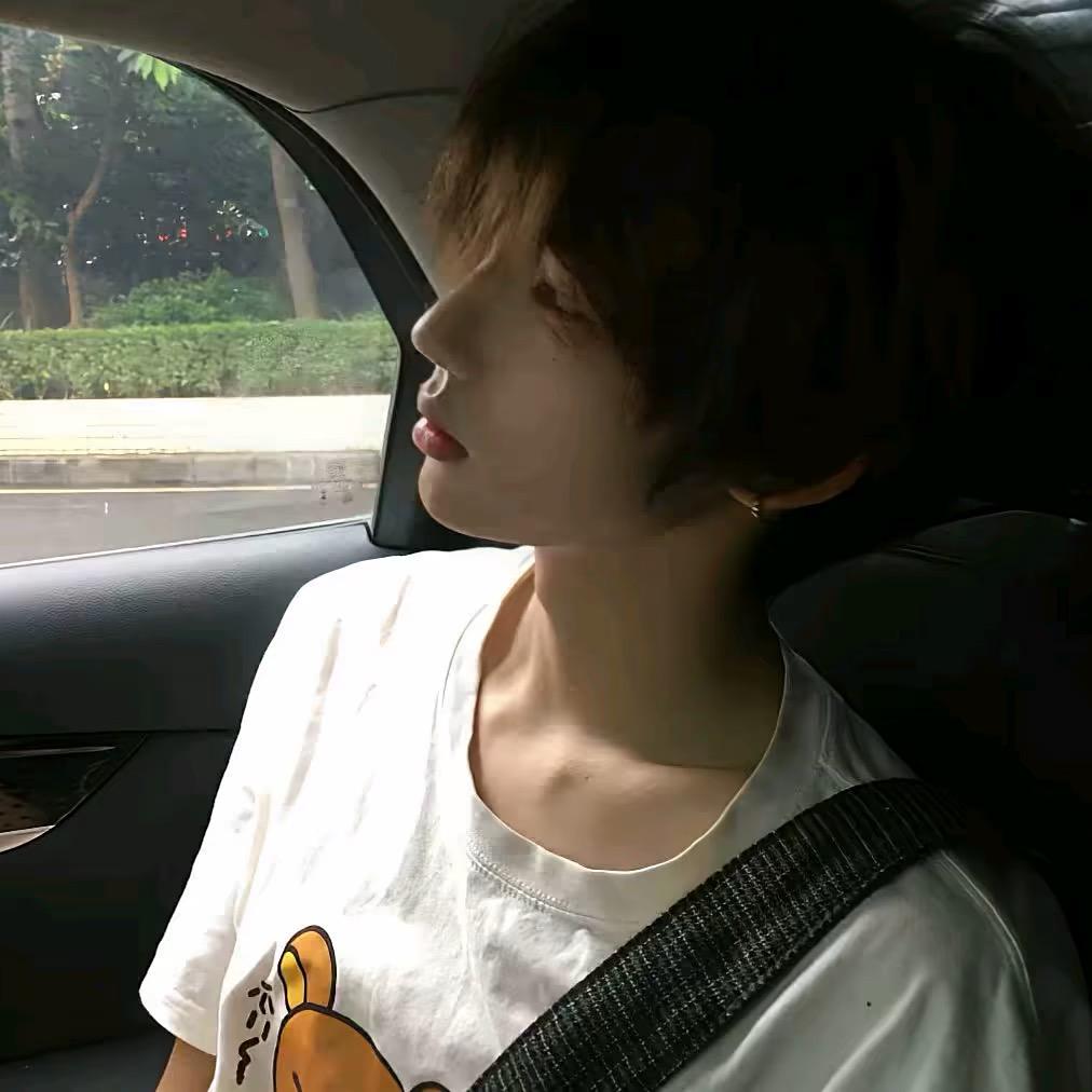 哦关我什么事