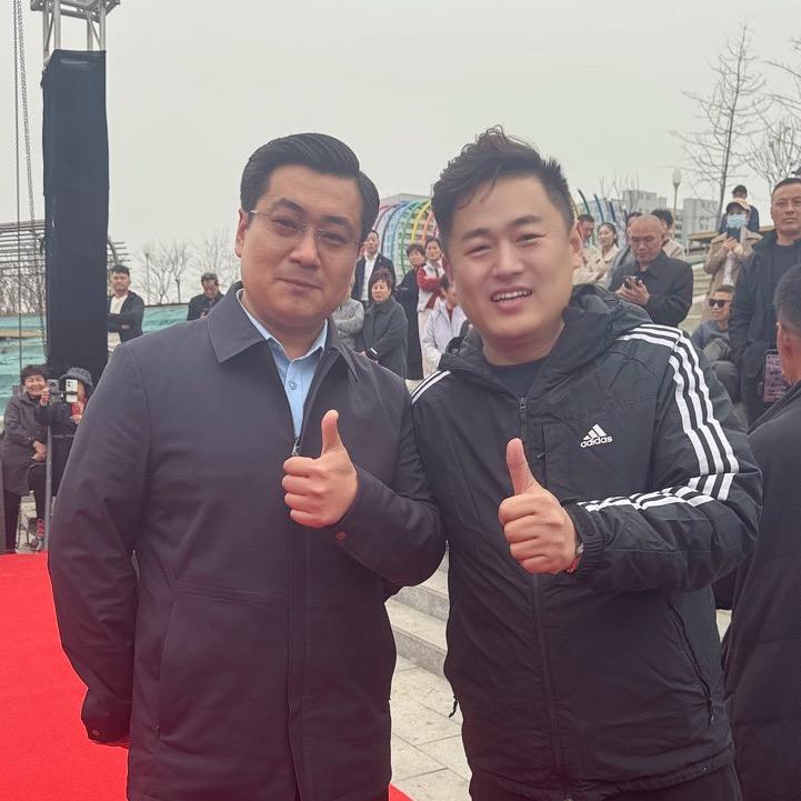 梁哥闯地球(刘皮特跟拍)