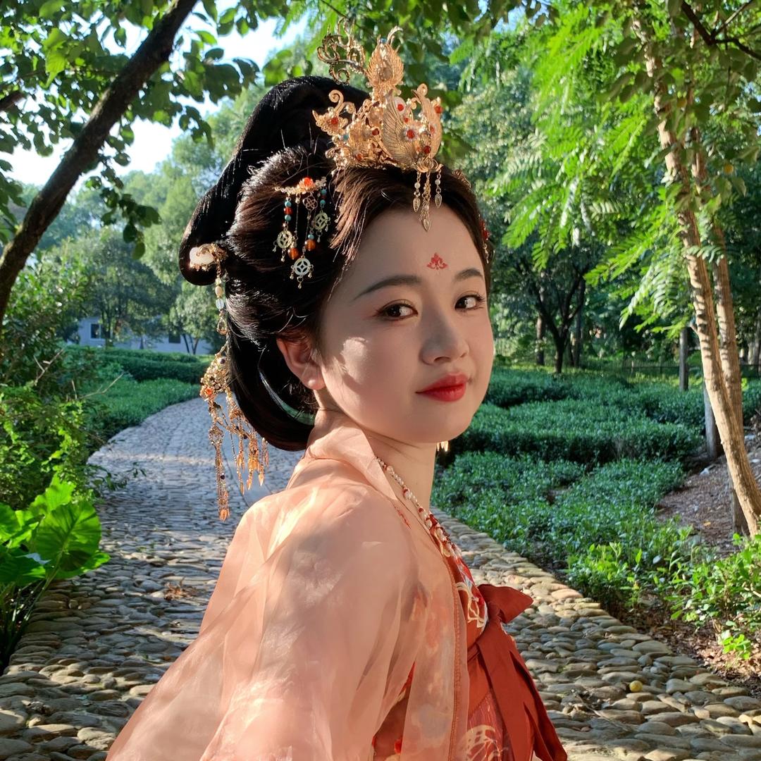 古悦菲菲