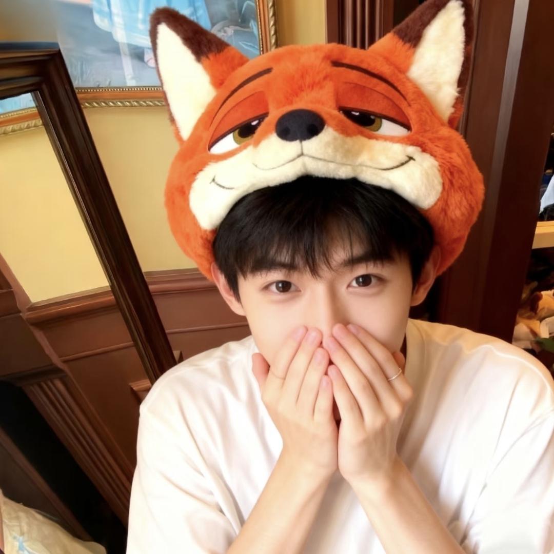 1.没睡醒的小孩