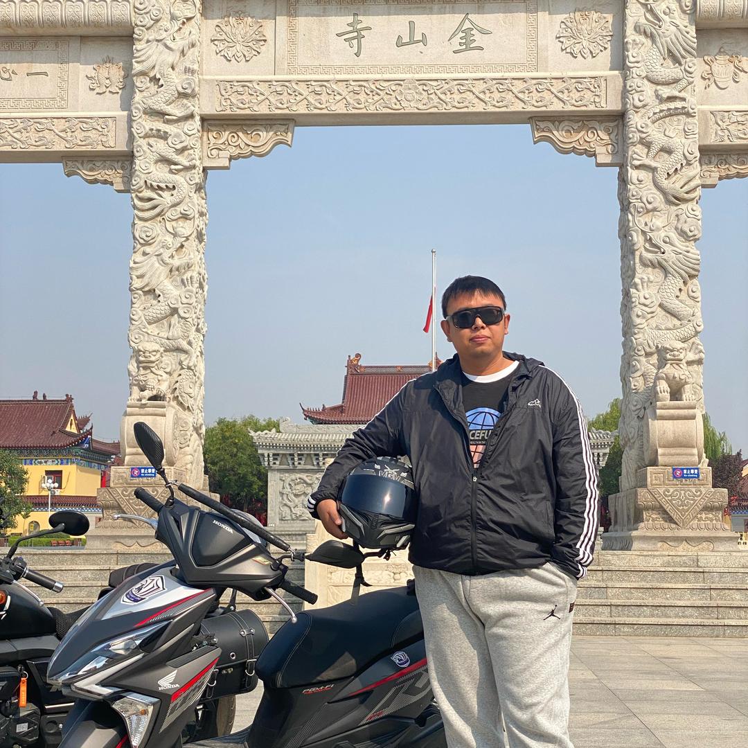 别睡了！杨先生