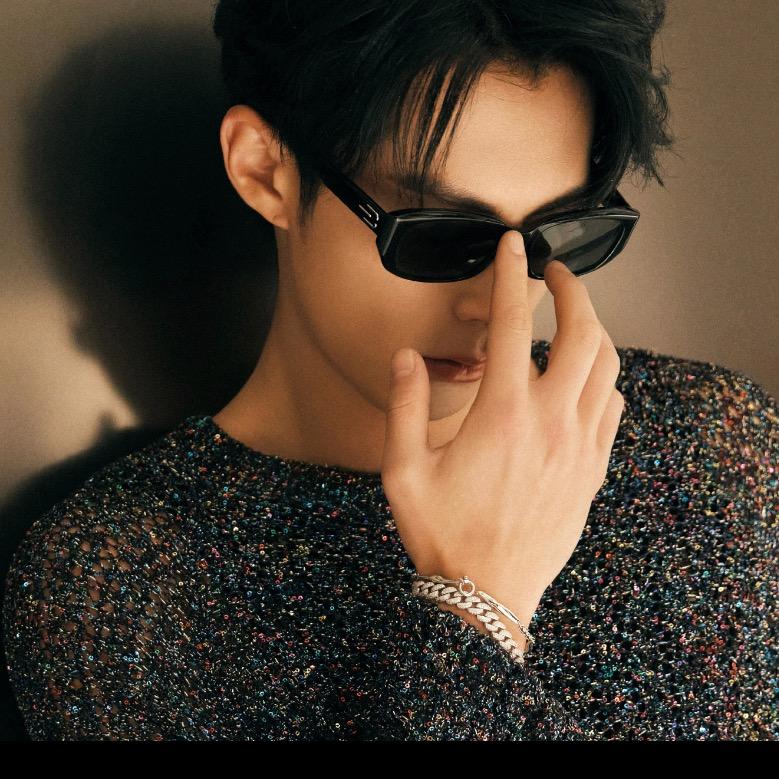@请叫我小熊