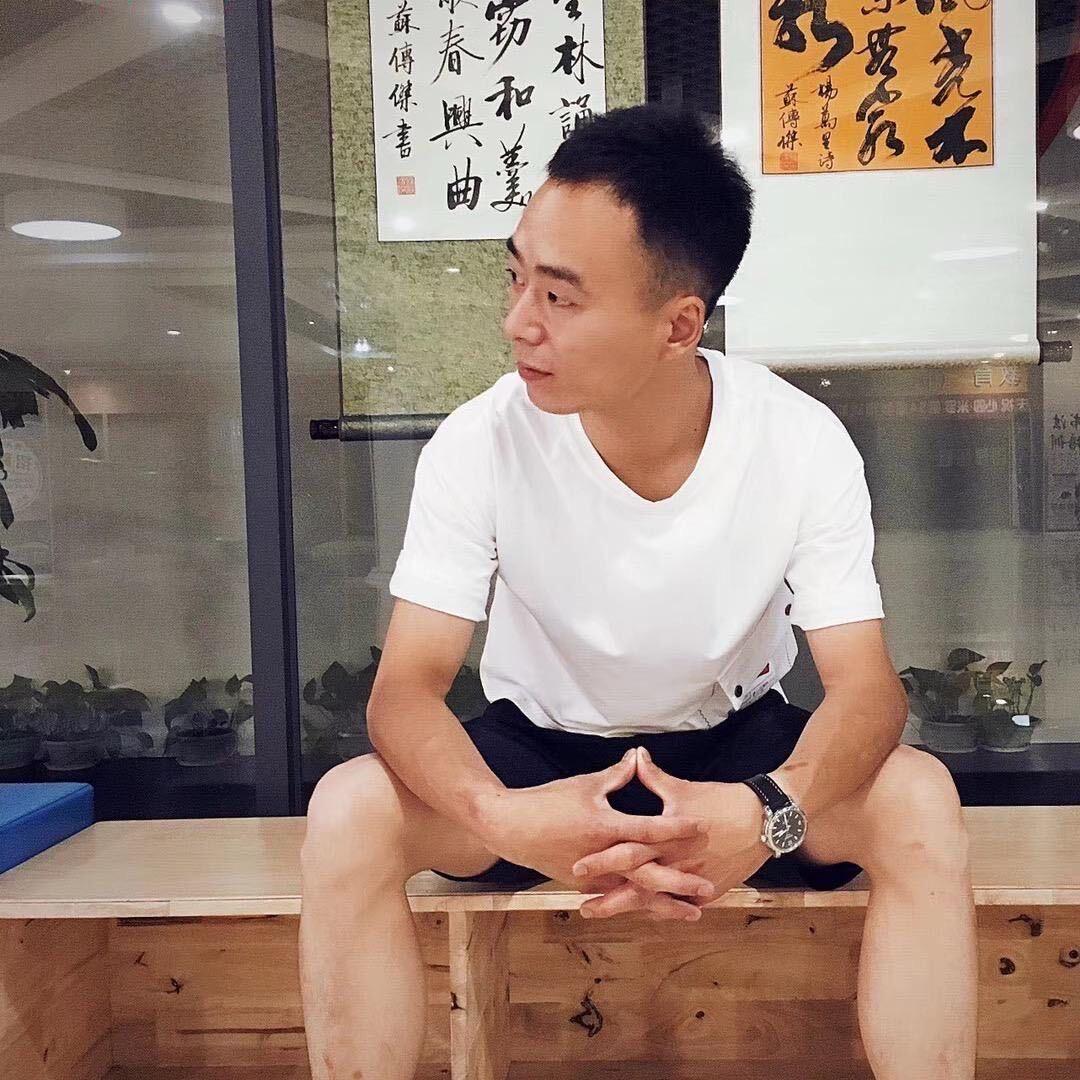 华哥台球器材精选店