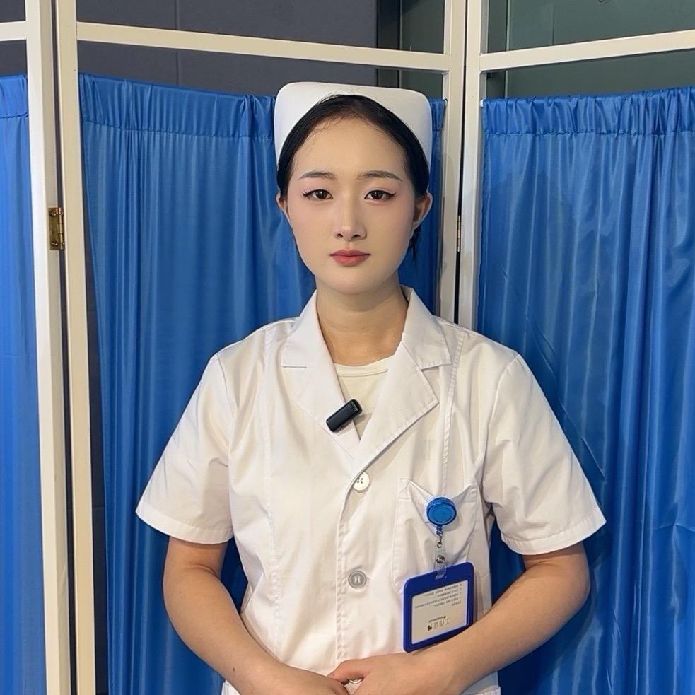 思思