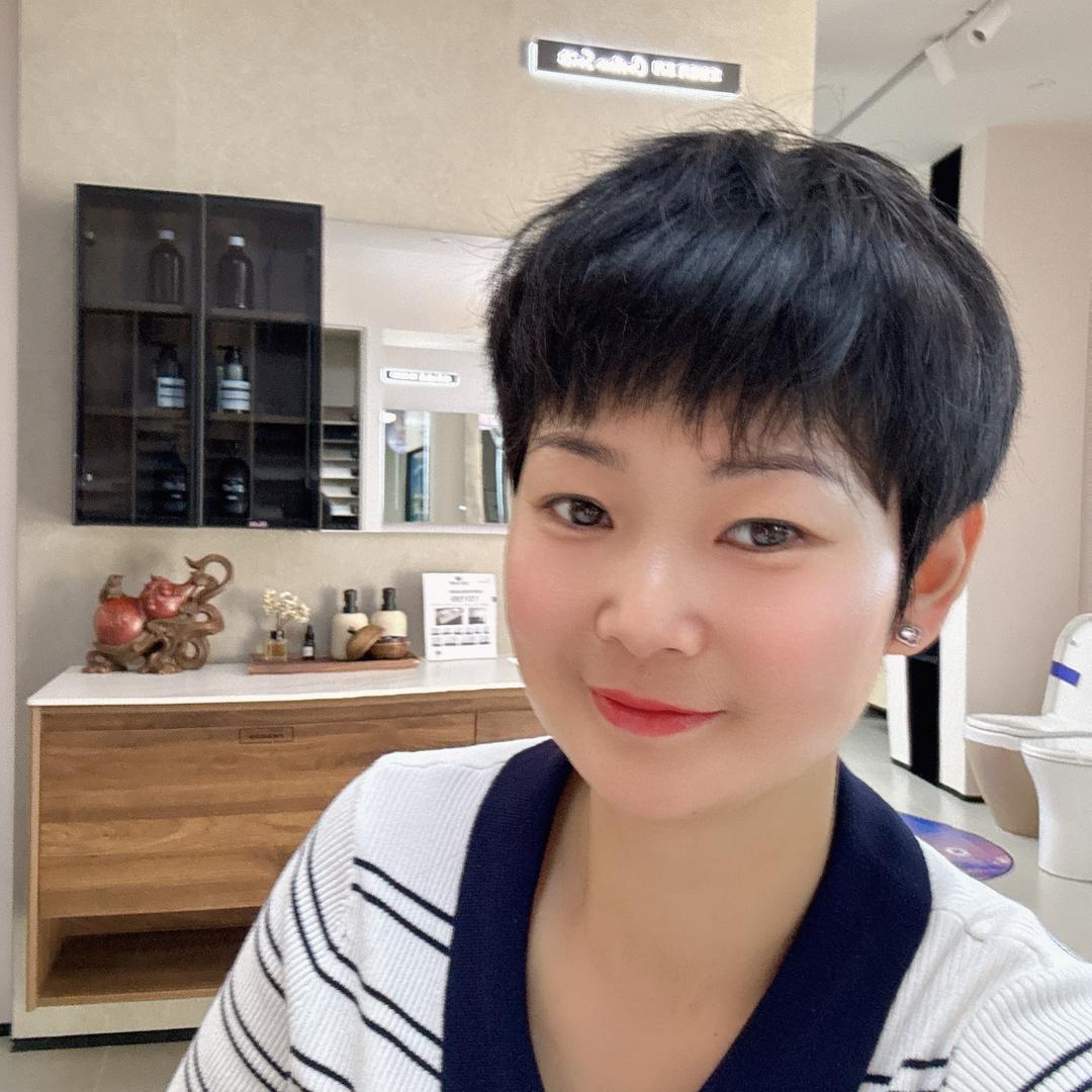 春丽-平舆县帝王洁具11年