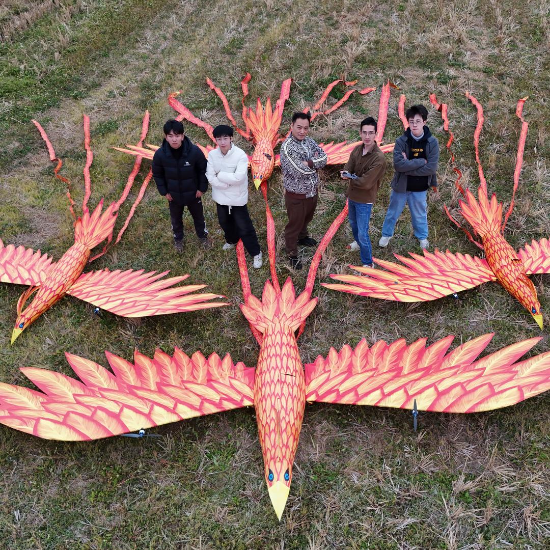 潮汕无人机飞天龙凤表演