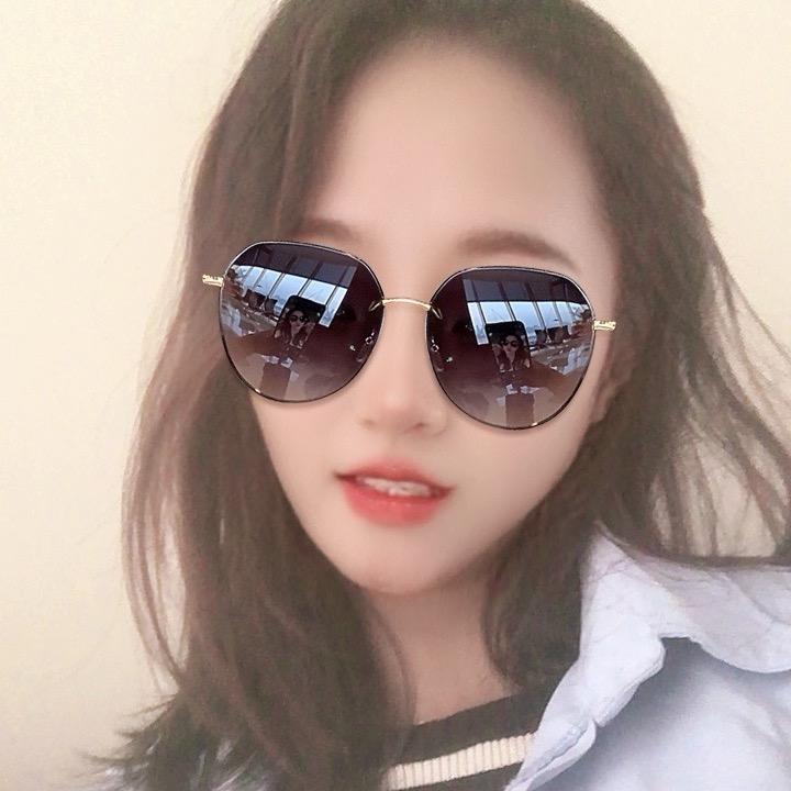 啊珍   （手机摄影）