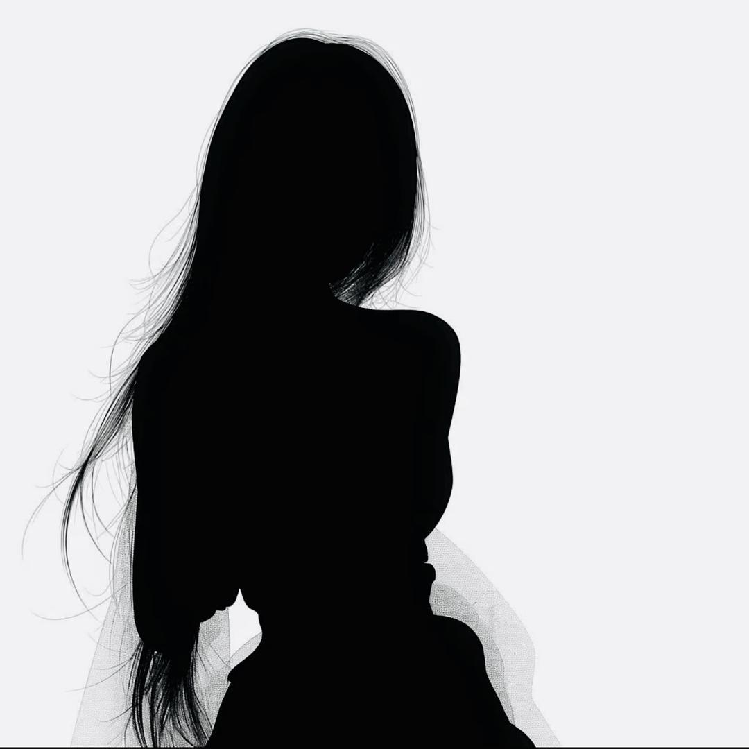 ᥫᩣ༠° 小老婆.