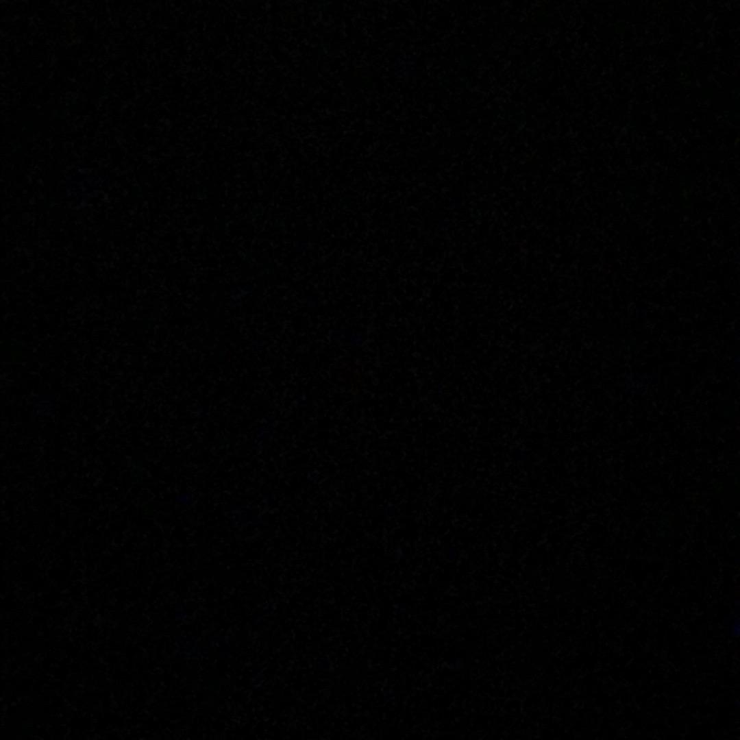 425