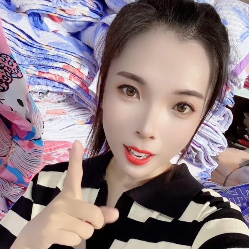 老平乡镇丽丽家女装百货