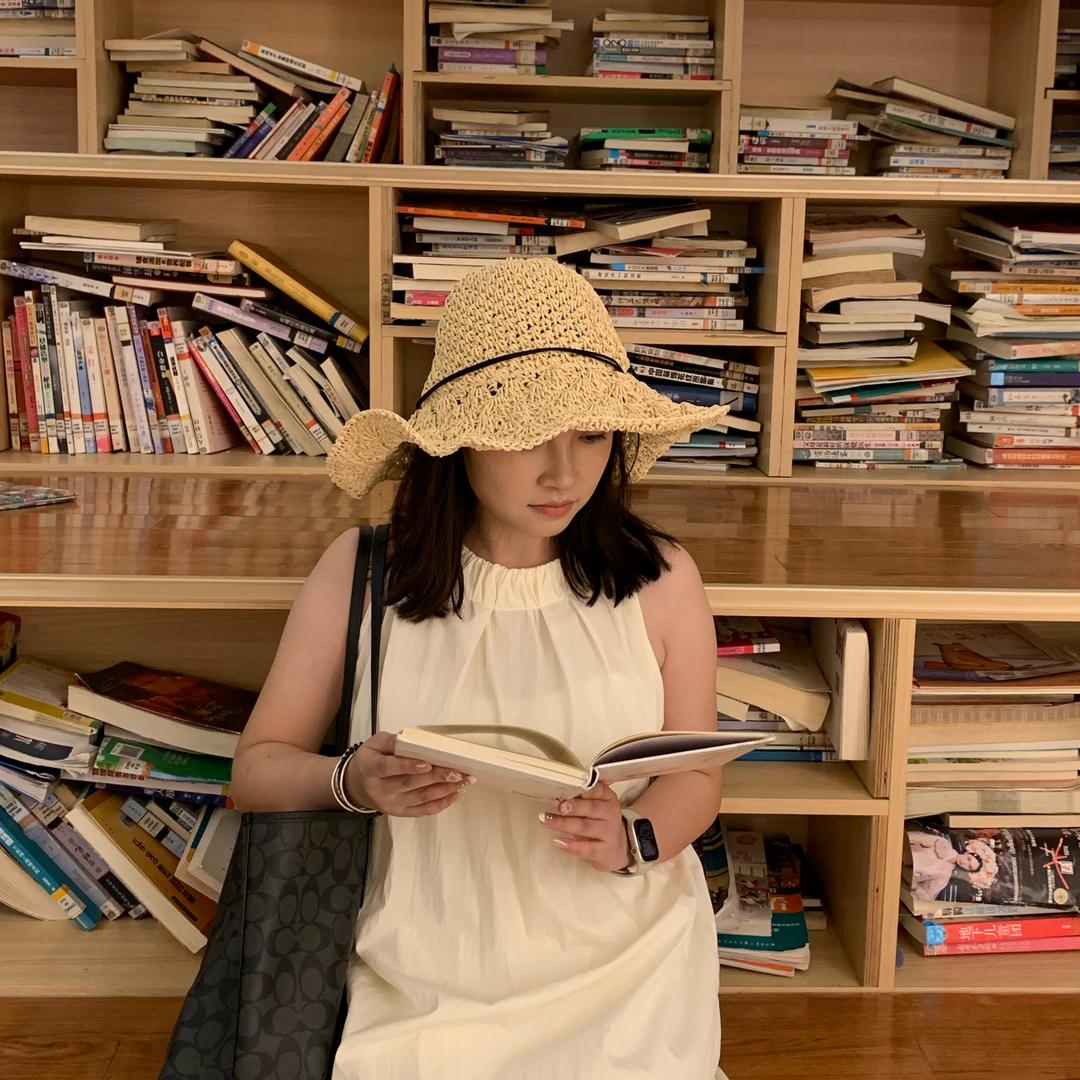 会点书法的小邹同学