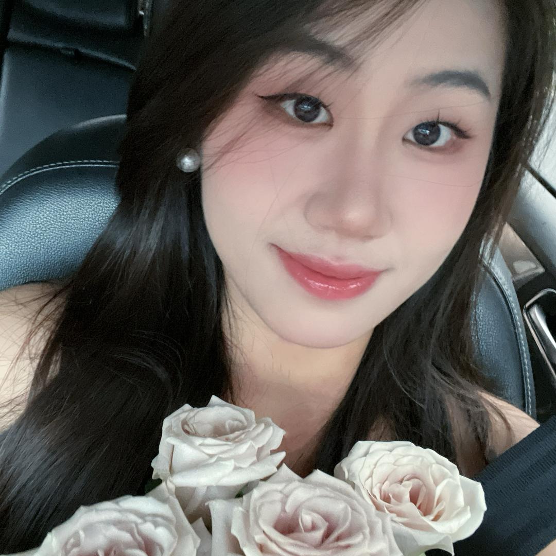 李子不吃香菜～