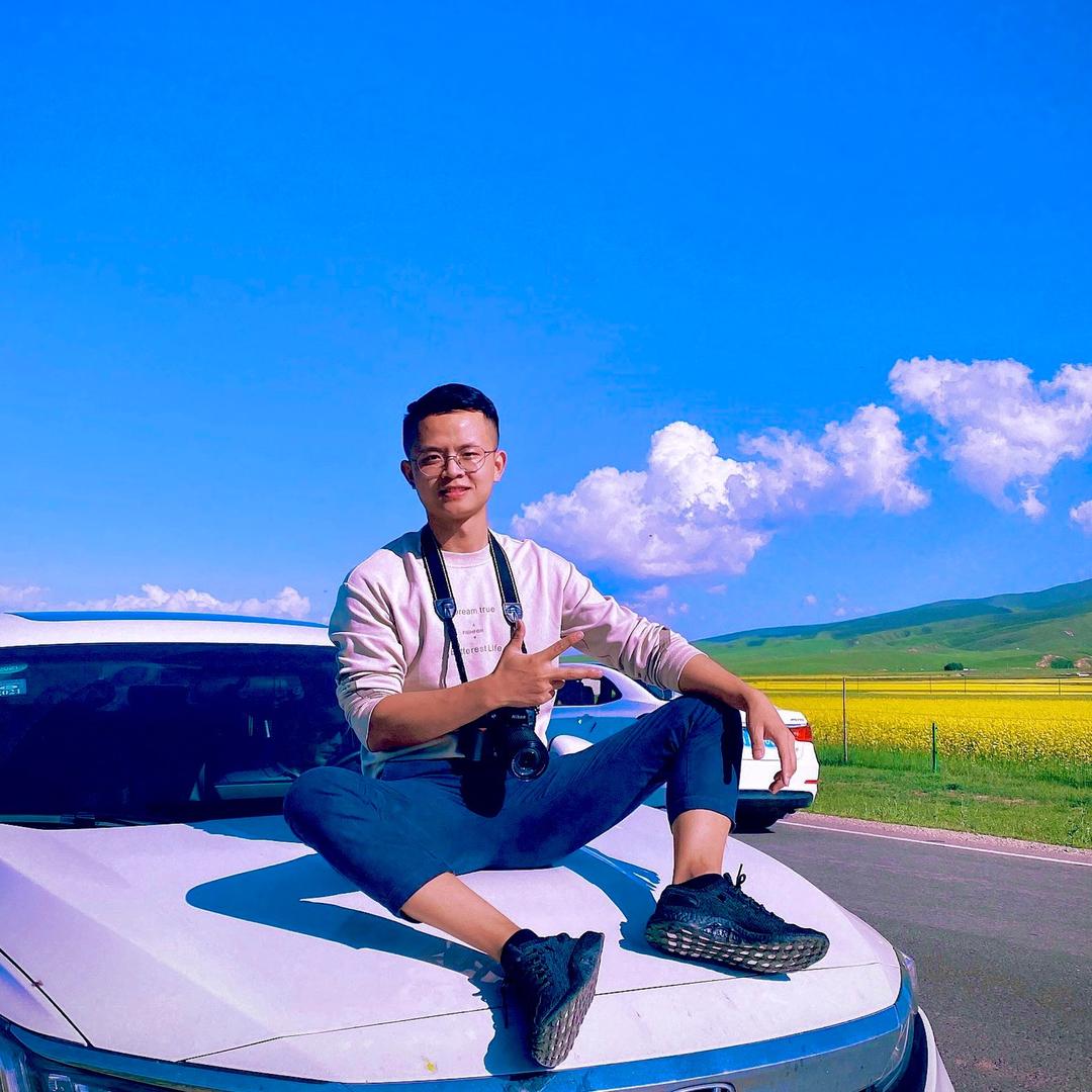 你的地理老师. Mr. Li