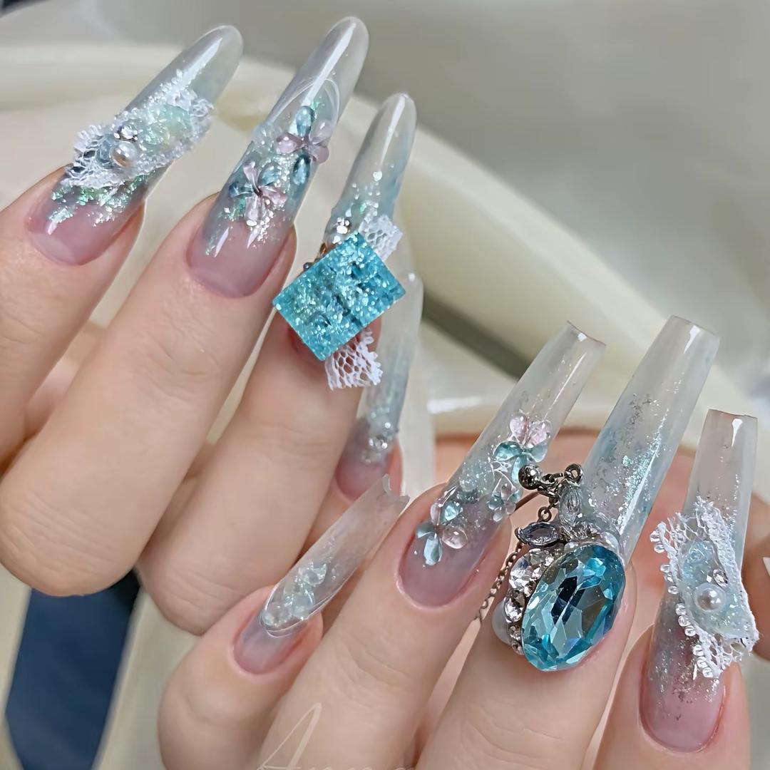 希妹穿戴甲广州